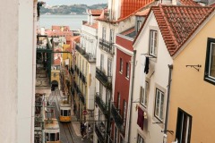 DI-F_2401_915905-Lissabon-DAndrea_Valeria-BR